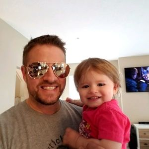 Meet your Posher, Christopher